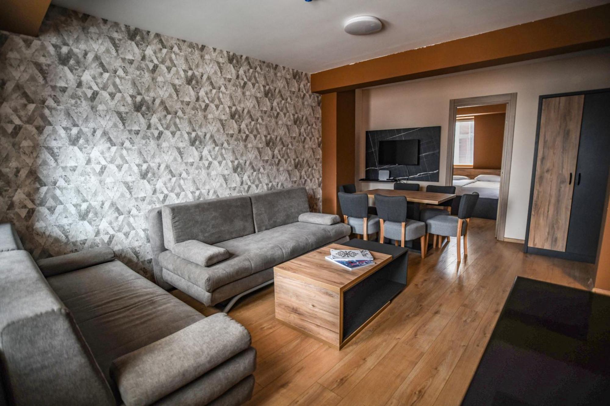 Apartments And Rooms Max-Well Núi Núi Jahorina Ngoại thất bức ảnh