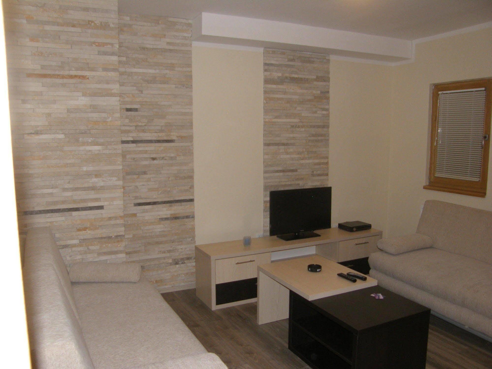 Apartments And Rooms Max-Well Núi Núi Jahorina Ngoại thất bức ảnh